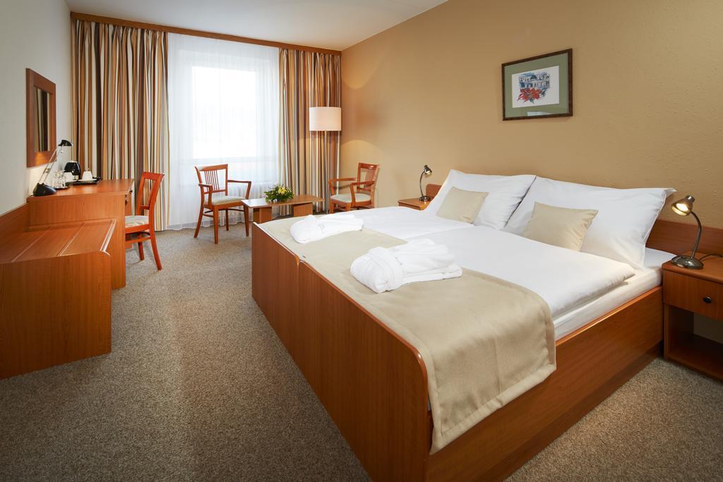 Spa Hotel Devin มาเรียอานซเกลาซนี ภายนอก รูปภาพ